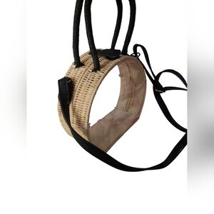 Elegant Tan and Black Woven Handbag